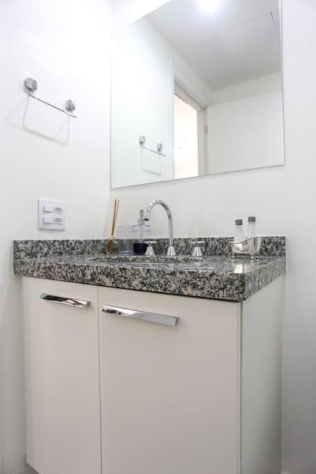 Studio Lindo Ao Lado Do Metro Santa Cecilia Apartment Сао Паоло Екстериор снимка